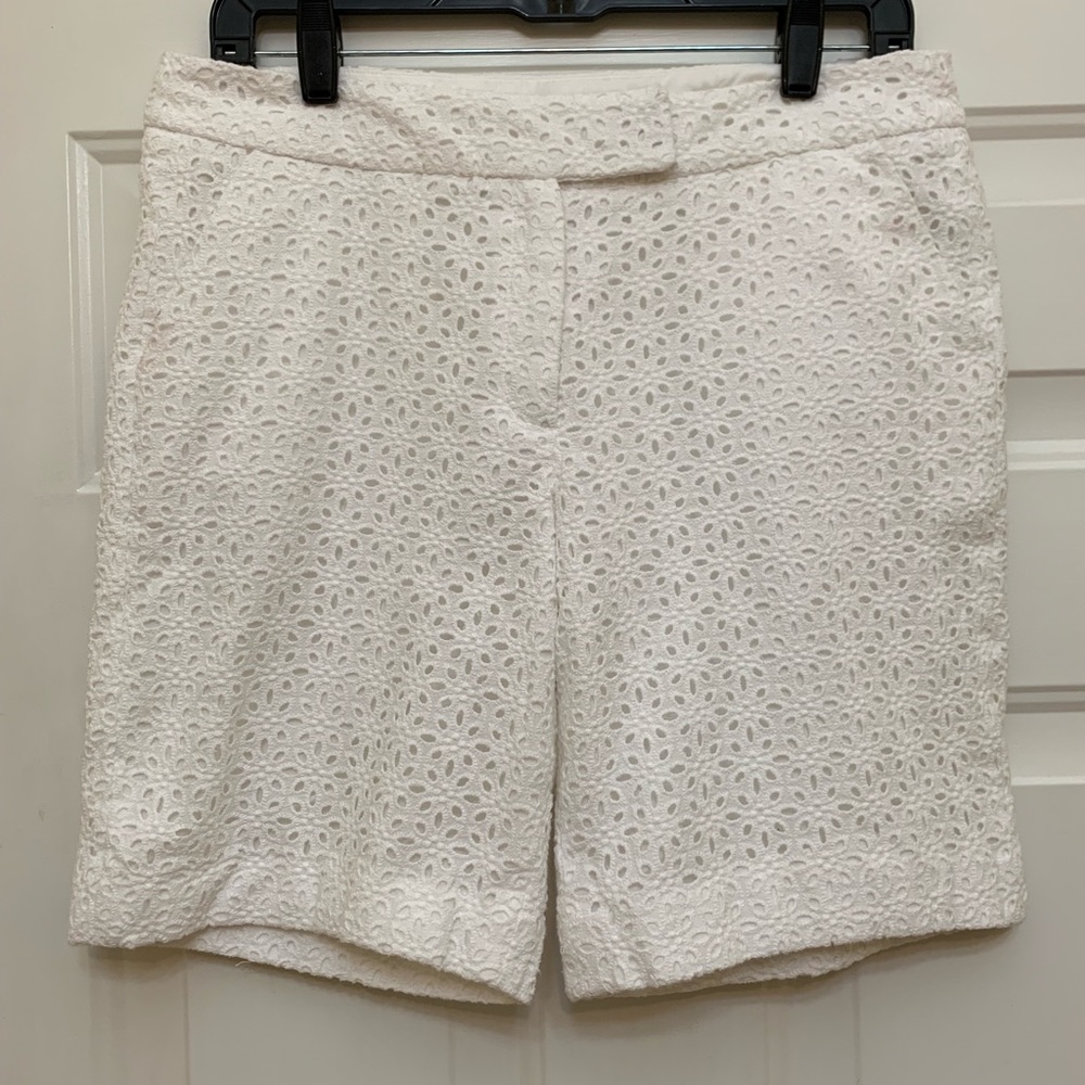 Saint Tropez West Eyelet Shorts Flat Front Size 8